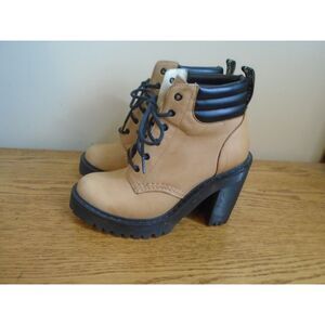 Dr. Martens Persephone camel tan Leather heeled boots size 5